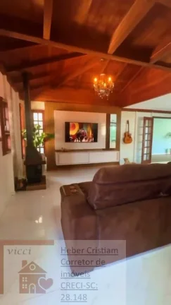 Imagem Casa 3 quartos com piscina|Ingleses