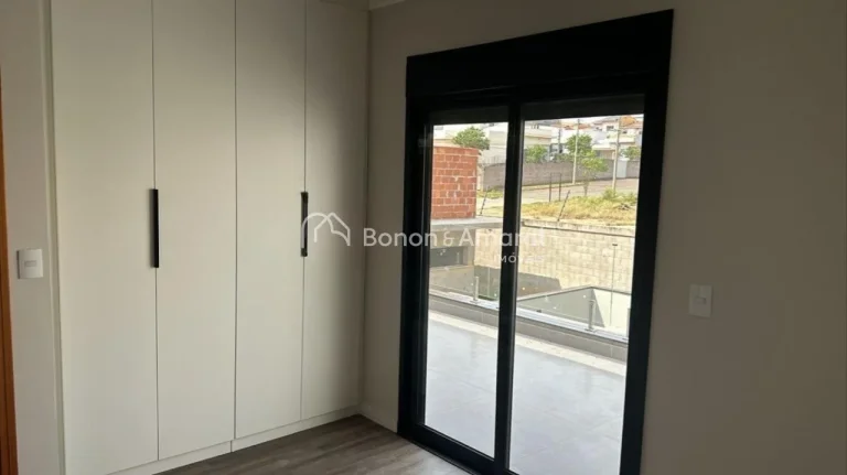 Imagem Sobrado novo no Colline di Parma, com arquitetura moderna e ambientes integrados. A residência cont...