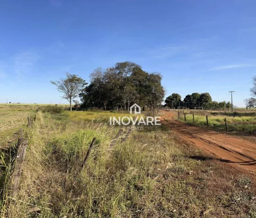 Imagem Chácara com 2 dormitórios à venda, 1 m² por R$ 1.000.000,00 - Zona Rural - Itumbiara/GO