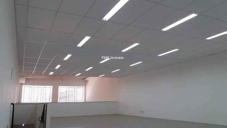 Imagem Galpão com 950m2 em Alphaville Industrial - Barueri