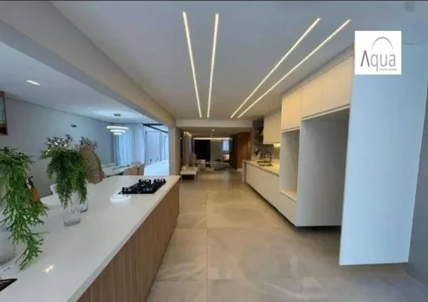 Imagem Casa para Venda em Praia Grande, Canto do Forte, 3 dormitórios, 3 suítes, 2 banheiros, 5 vagas