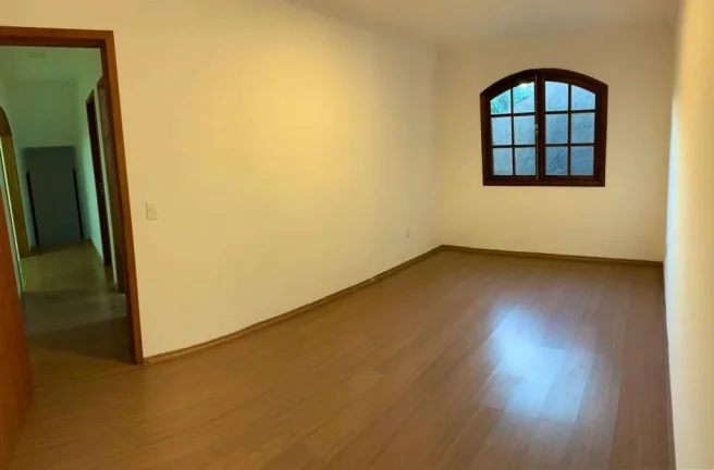 Imagem VENDO ESTA LINDA CASA EM NOVA FRIBURGO. BAIRRO: