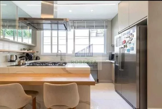 Imagem CASA À VENDA NO JARDIM PETRÓPOLIS COM 4 DORMITÓRIOS