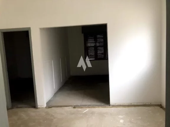 Imagem Casa Comercial para locação com 5 dormitórios e 8 vagas no bairro do Marapé em Santos/SP