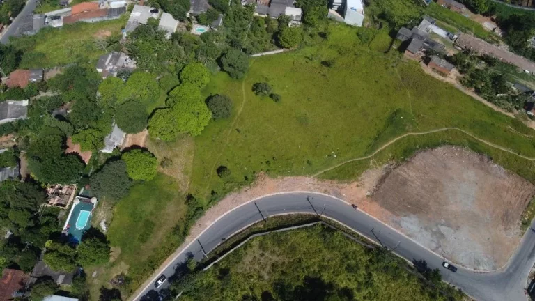 Imagem Terreno à venda, 1244 m² por R$ 300.000,00 - Recreio Sertãozinho - Suzano/SP