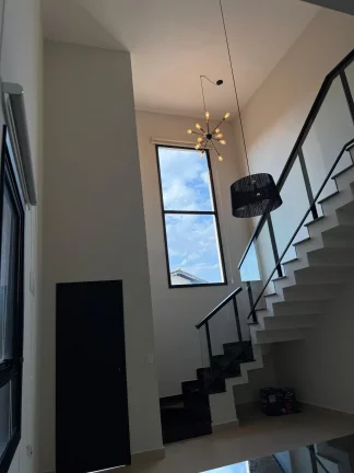 Imagem Casa à venda ou para alugar com 3 quartos, sendo 1 suíte, no condomínio Marchant Buarque, Atibaia - SP