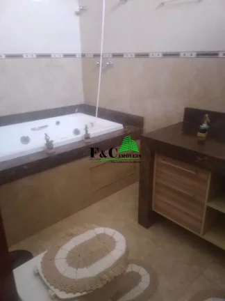 Imagem Casa para Venda em Limeira, Jardim Grêmio, 3 dormitórios, 1 suíte, 1 banheiro, 3 vagas