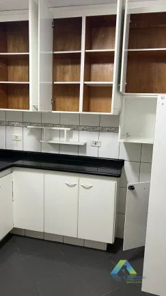 Imagem Sobrado Padrão com 100m² com 3 dorms, 1 vaga coberta, quintal em localização privilegiada no Sacomã/Zsul