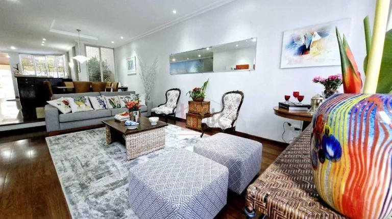 Imagem Casa com 311m² de área útil à venda no Alto da Boa Vista.