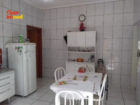Imagem Imperdível Casa à Venda em Ribeirão Preto-SP, Bairro Nova Ribeirânia - 2 Quartos, 2 Banheiros, 4 Vagas de Garagem - Com Edícula - Quer Imóvel Negócios Imobiliários!