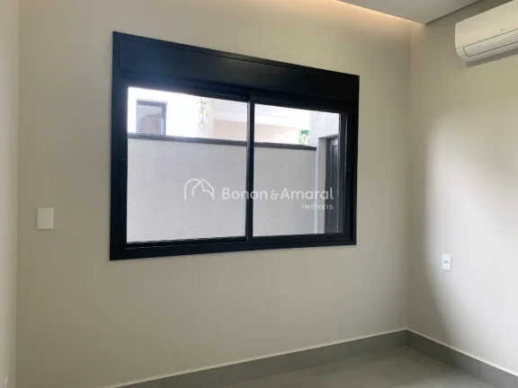 Imagem Linda casa com 3 suítes no Condomínio Royal Garden em Paulínia, SP
Conta com 3 suítes, cozinha i...
