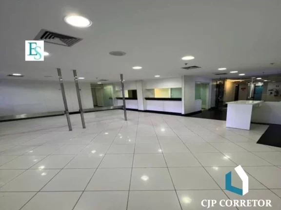 Imagem Sala para alugar na Pituba. 340m² para Clínica em centro odntomédico.