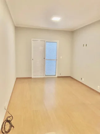 Imagem Sobrado Maravilhoso 174 m² 3 Dormitórios sendo 1 Suíte e 2 Vagas