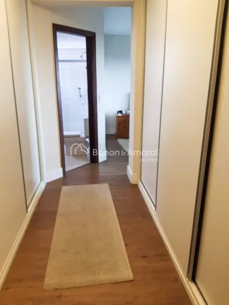 Imagem Descubra o conforto e a sofisticação deste amplo e espaçoso apartamento reformado, localizado no ...