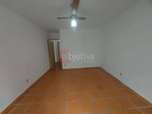 Imagem Apto linear, 2 qts, a 300 metros da Praia do Forte, Algodoal - Cabo Frio