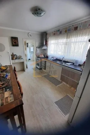 Imagem Apartamento TOTALMENTE REFORMADO, 3 dormitórios, sendo 1 suíte, sala 2 ambientes, lavabo, cozinha ...