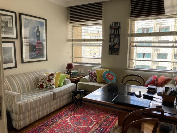 Imagem Apartamento 275 M², 1 por andar, 4Q, 2 Suítes, Ampla sala, 5 banheiro, 4 vagas fixas, depósito, armários, split, próximo metrô, academia, iluminado.