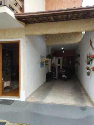 Imagem Casa em Condomínio para Venda em Teresópolis / RJ no bairro Araras