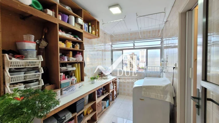 Imagem Apartamento com 2 dormitórios à venda, 90 m² por R$ 617.000 - Boqueirão - Santos/SP