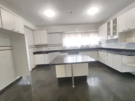Imagem Casa Sobrado, 7 dormitórios ( 4 suítes), piscina,12 vagas, Tamboré - Barueri/SP.