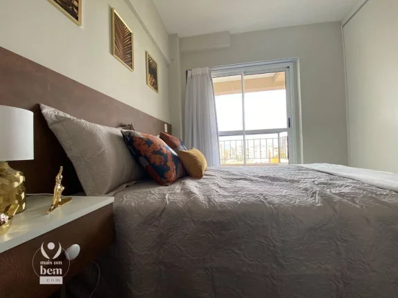 Imagem Apartamento mobiliado com 1 suíte com sacada à venda por R$ 365.000 - Centro - Curitiba/PR