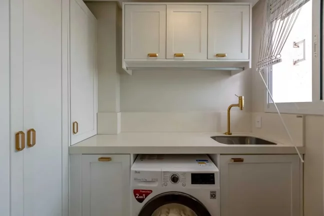 Imagem Apartamento com 3 suítes e 2 vagas de garagem no Centro em Balneário Camboriú