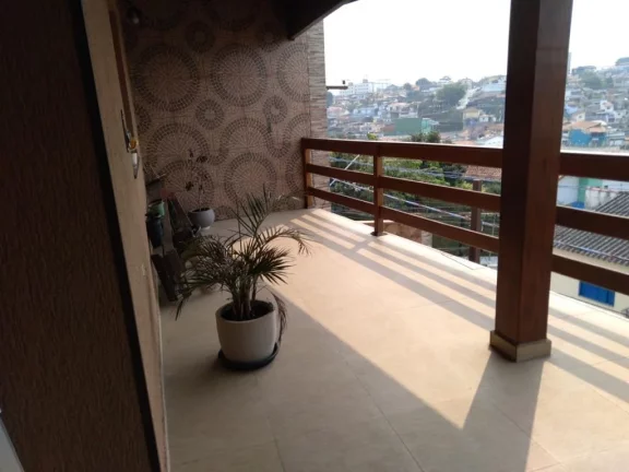 Imagem Sobrado com 3 dormitórios à venda, 238 m² por R$ 750.000,00 - Jardim Veneza - Mogi das Cruzes/SP