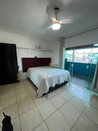 Imagem Sobrado com 3 Quartos e 2 banheiros à Venda, 120 m por R$ 425.000