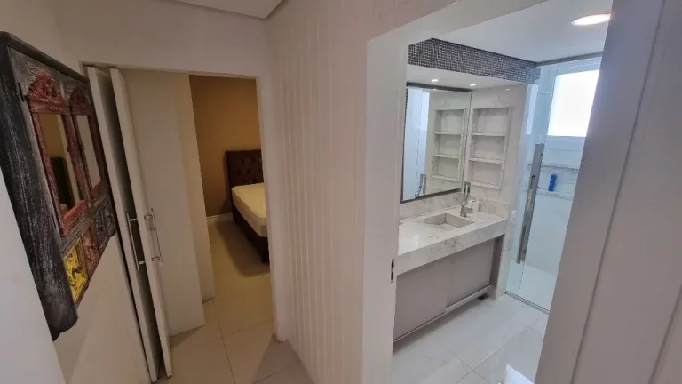 Imagem Apartamento com 4 dormitórios à venda, 190 m² - Pitangueiras - Guarujá/SP