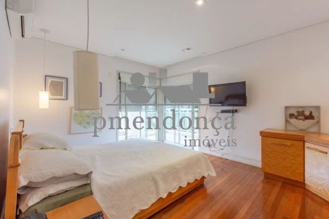 Imagem Apartamento Alto da Lapa com 4 sui­tes e 5 vagas, 366 m2