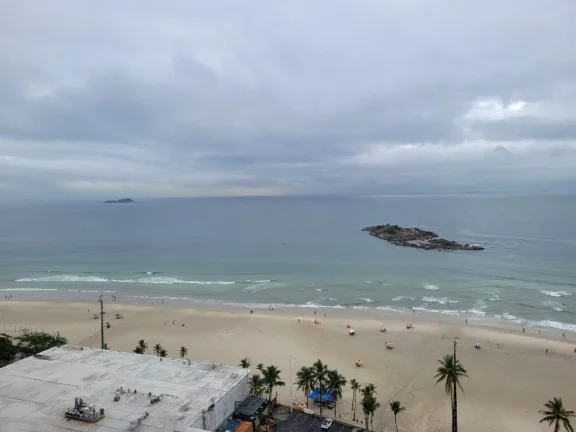 Imagem PITANGUEIRAS - COBERTURA PENTHOUSE COM 400 M², EXCELENTE COBERTURA REFORMADA, 01 VAGA DE GARAGEM, AMPLO E ESPAÇOSO.