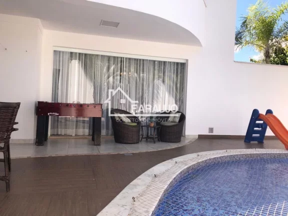 Imagem Casa em Condomínio à venda em Villa dos Inglezes com 314m² 3 suítes, 4 vagas