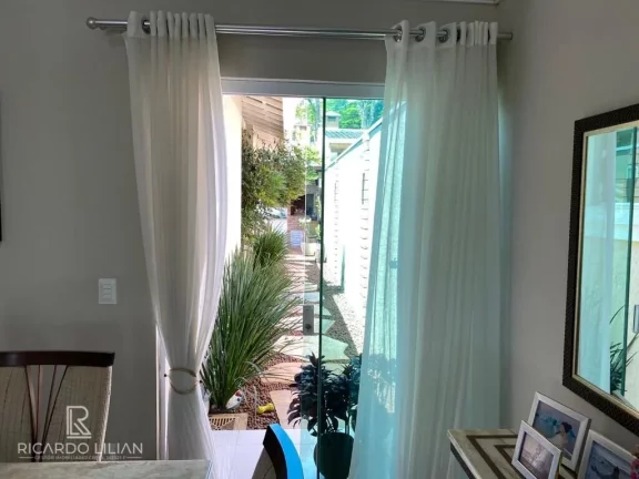 Imagem "Seu Novo Lar em Atibaia: Casa Térrea de Luxo em Condomínio Exclusivo!"