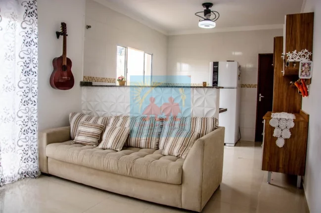 Imagem OPORTUNIDADE ÚNICA! CASA TÉRREA COM PISCINA A 1200M DO MAR - LADO PRAIA