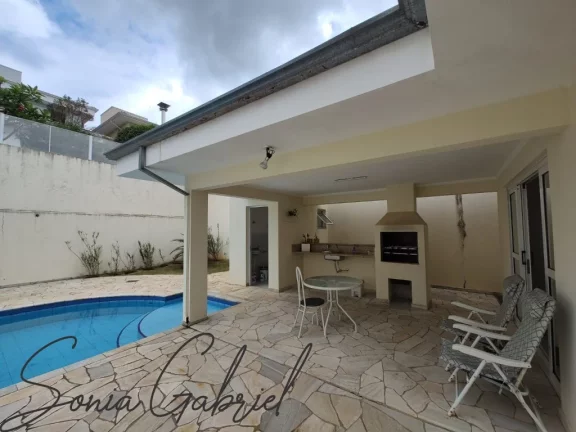 Imagem Casa no Condomínio Millenium, no bairro Jardim Recanto, com 3 Quartos, 336 m² por R$ 1.950.000, 00, em Valinhos, São Paulo.