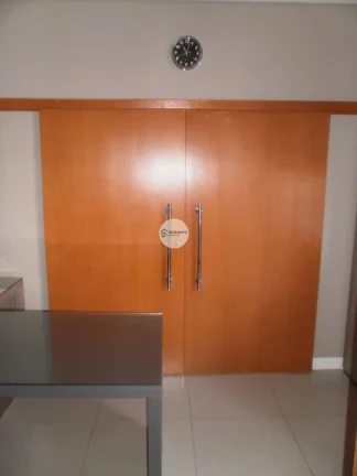 Imagem Conjunto Comercial, 76,11m2, à venda em Curitiba, Centro