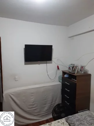 Imagem 5 Casas no terreno e mais um terreno livre nos fundos com acesso a outra rua / Zona sul / Localizado no Jardim Iporã / Região do terminal varginha