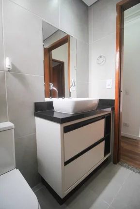 Imagem Apartamento Mobiliado para Locação na Vila Valparaíso, Santo André-SP: 2 Quartos, 1 Suíte, 2 Banheiros, 1 Vaga de Garagem, 80m²