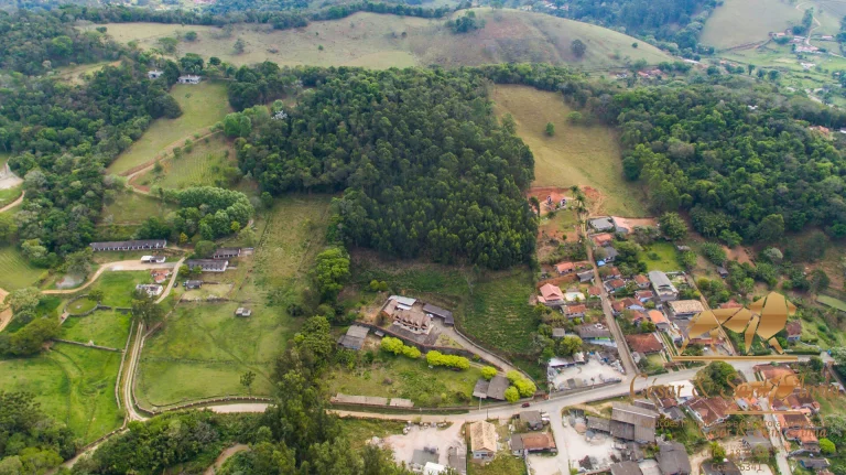 Imagem Lindo Sítio No Bairro Zé da Rosa - Campos do Jordão