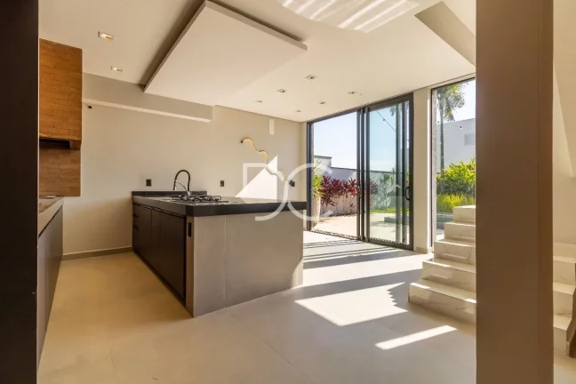 Imagem Condomínio Alphaville Nova Esplanada 4 - Venda Sobrado Alto Padrão | AC 260m² | AT 458m² | 3 Dorm | 3 Suítes | 5 Ban | 4Vagas