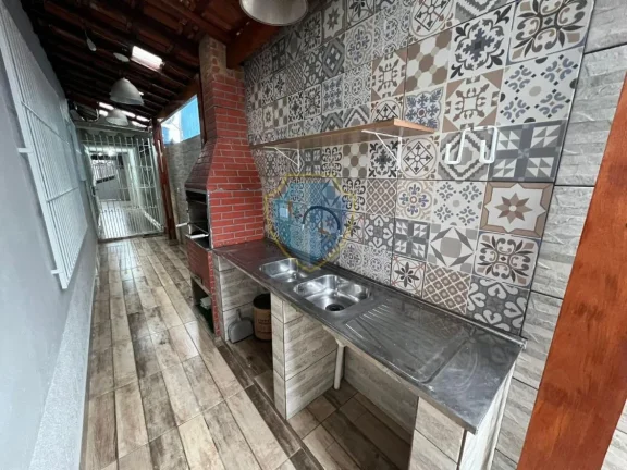 Imagem Casa 2 Dorms sendo 1 Suíte e Piscina - Praia Grande