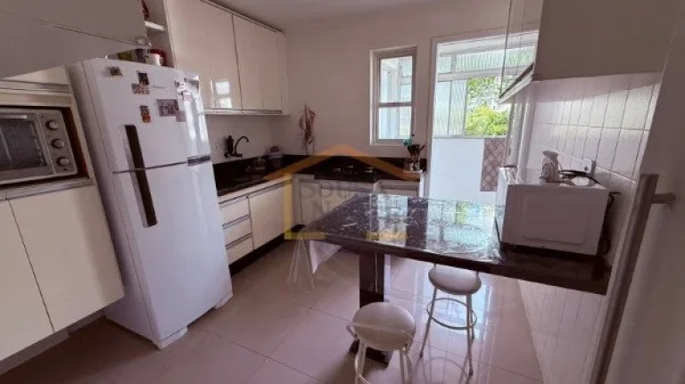 Imagem Apartamento 3 dormitórios, sendo 2 adaptados em escritório, armários embutidos nos dormitórios e...