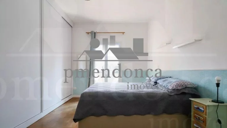 Imagem Apartamento reformado em Pinheiros, com 95m² com 2 quartos.