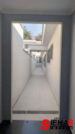 Imagem Oportunidade imperdível! Casa à venda em São Paulo-SP, Vila Carrão: 3 quartos, 1 suíte, 1 banheiro, 2 vagas, 175m². Confira!