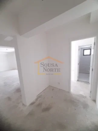 Imagem Apartamento recém-entregue, no contra piso, dispõe de 3 dormitórios, sendo os 3 suítes, sala par...