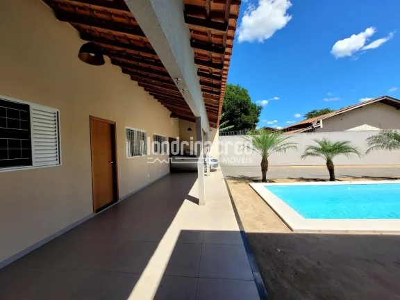 Imagem Casa no Granville Parque Residencial: 2 quartos, 2 banheiros, 6 vagas, 170m², terreno de 525m², piscina, área gourmet e acabamento de qualidade.