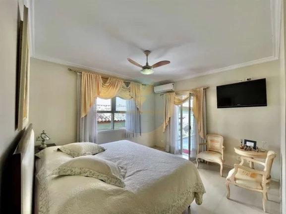 Imagem Casa em Condomínio a Venda no bairro Granja Viana - Cotia, SP