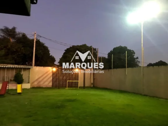 Imagem Belíssima Chácara à Venda  1.200m² de Lazer e Conforto!
