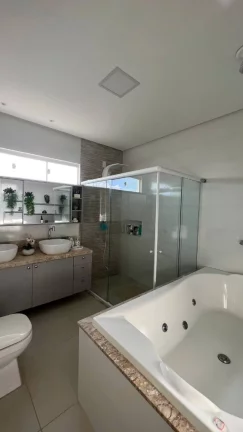 Imagem Casa à venda no Condomínio Terras Alphaville 2 - 4 quartos e área gourmet