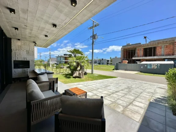 Imagem Casa em Condominio 4 Dormitórios - Bairro Remanso